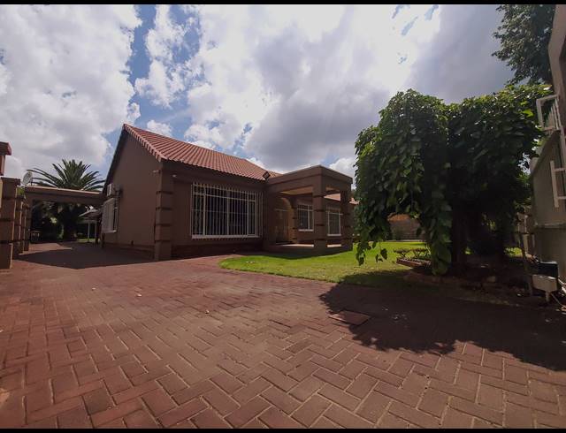 3 BEDROOM HOUSE FOR SALE IN VAALPARK